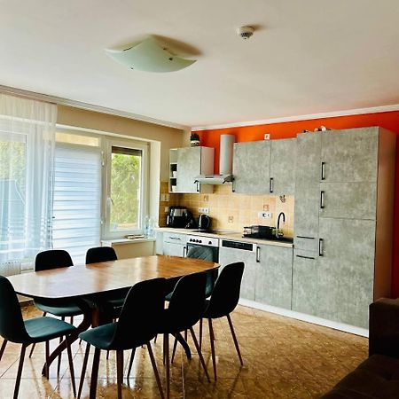 Rose Vip Apartman Villa Hajduszoboszlo Ngoại thất bức ảnh